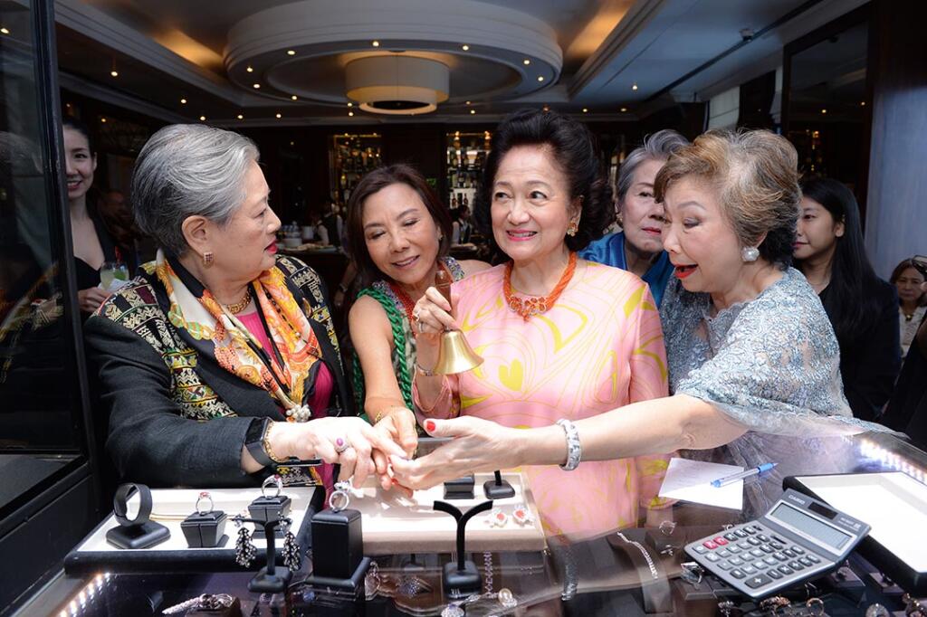 Bee Bijoux จัดงาน Exclusive Jewelry Exhibition
